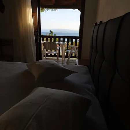 Frideriki * Agia Paraskevi (Skiathos)