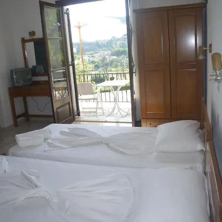 Frideriki * Agia Paraskevi (Skiathos)